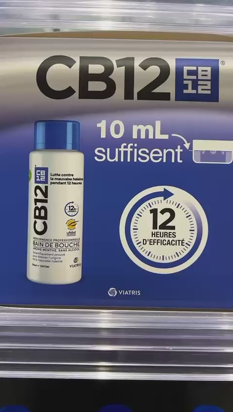 Charger la vidéo : 🦷 CB12 – Une haleine fraîche et une protection longue duréeCB12 est un bain de bouche scientifiquement formulé pour neutraliser la mauvaise haleine pendant 12 heures. Contrairement à de nombreux produits qui masquent seulement les odeurs, CB12 agit à la source en neutralisant les composés soufrés responsables de l’halitose.